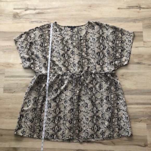 Mario Serrani Snakeskin Beach Cover - Picture 4 of 7